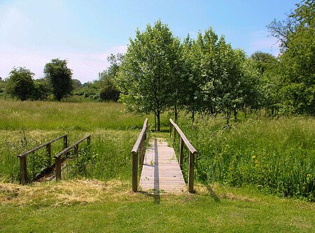 Traveller wagon period colourful cottage - Filming Locations Locations Direct -48