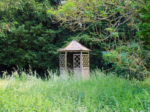Traveller wagon period colourful cottage - Filming Locations Locations Direct -49
