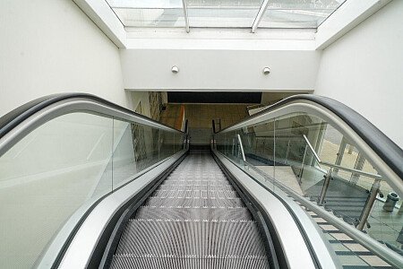 1983 -  filming photoshoot location-36