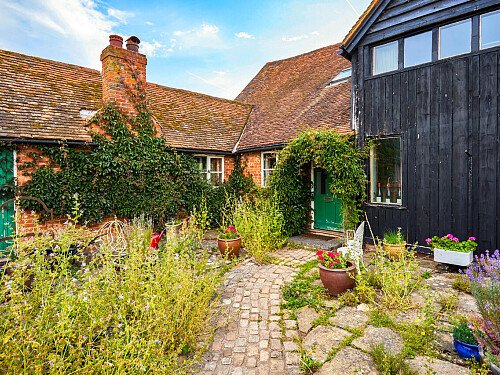 0919 -  filming photoshoot location-064