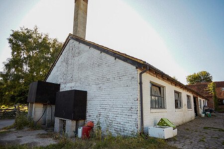 0919 -  filming photoshoot location-071