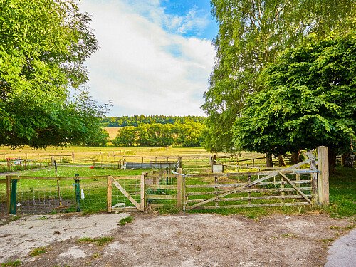 0919 -  filming photoshoot location-107