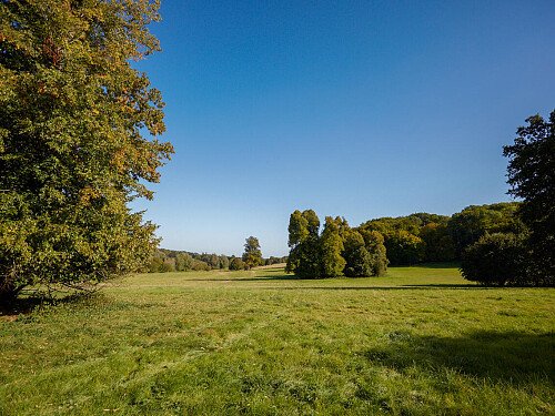 0919 -  filming photoshoot location-145