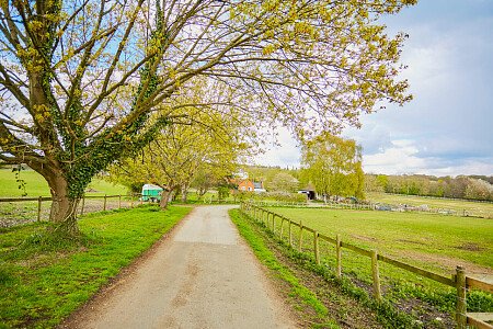 0919 -  filming photoshoot location-171