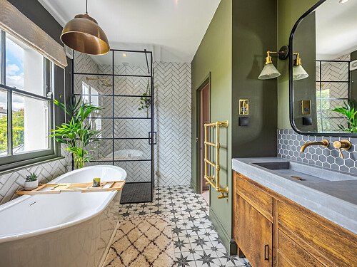 1055 -  filming photoshoot location-31