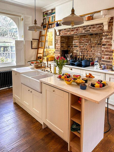 1718 -  filming photoshoot location-06