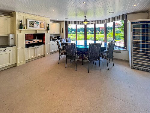 1051 -  filming photoshoot location-13