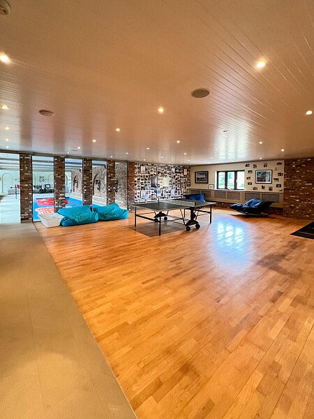 1051 -  filming photoshoot location-44