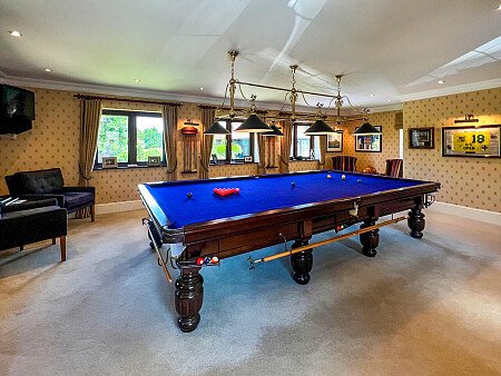 1051 -  filming photoshoot location-48