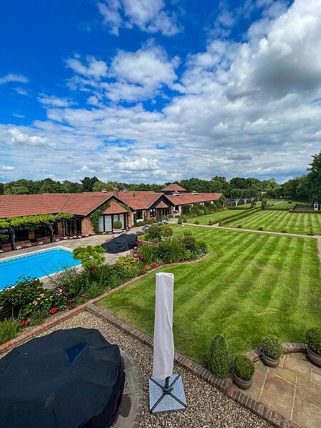 1051 -  filming photoshoot location-60