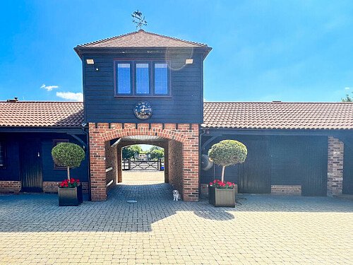 1051 -  filming photoshoot location-68