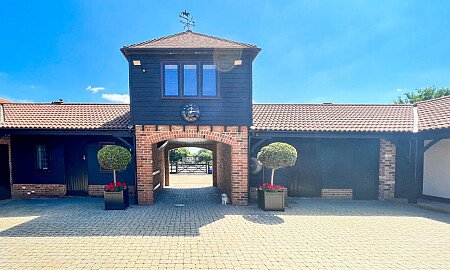 1051 -  filming photoshoot location-68