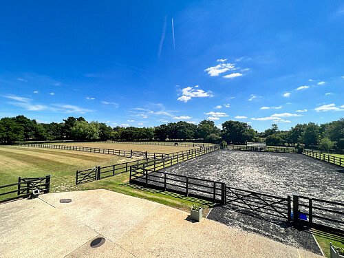 1051 -  filming photoshoot location-80