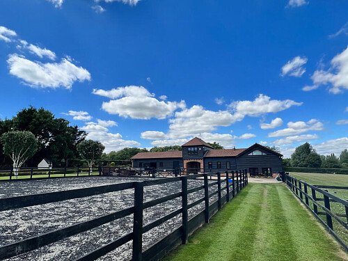 1051 -  filming photoshoot location-81