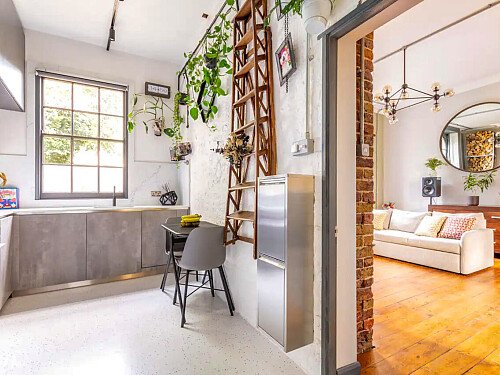 1401 -  filming photoshoot location-02