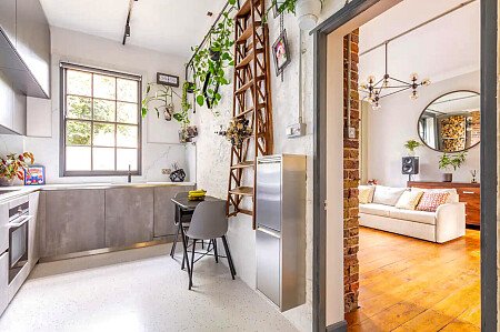 1401 -  filming photoshoot location-02