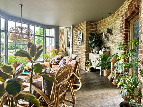 2043 -  filming photoshoot location-033