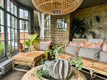 2043 -  filming photoshoot location-036