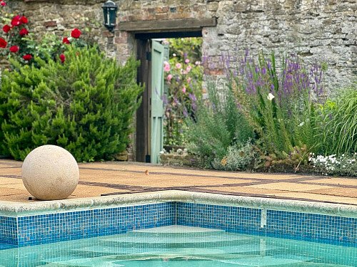 2043 -  filming photoshoot location-050