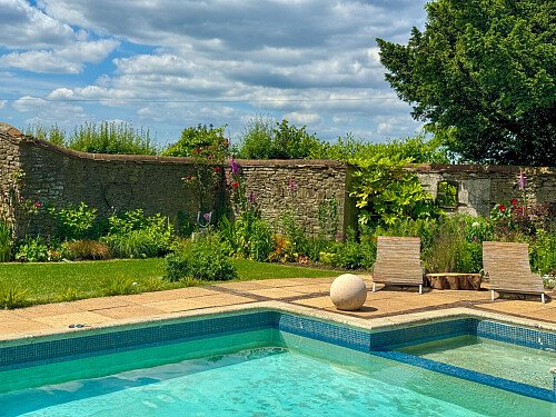 2043 -  filming photoshoot location-051