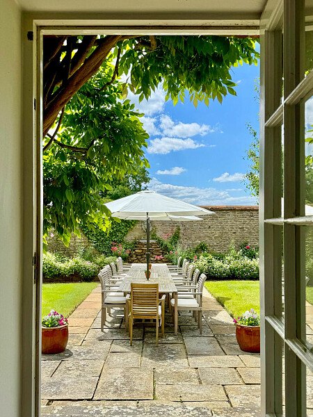 2043 -  filming photoshoot location-057