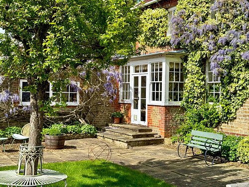 2043 -  filming photoshoot location-062