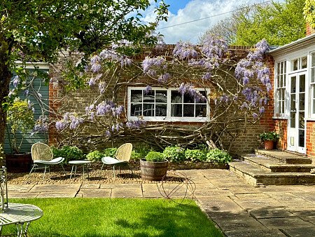 2043 -  filming photoshoot location-063