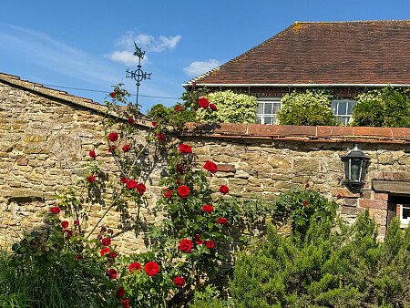 2043 -  filming photoshoot location-074