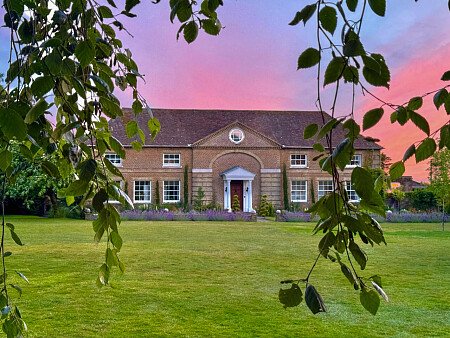 2043 -  filming photoshoot location-093