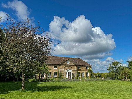 2043 -  filming photoshoot location-096