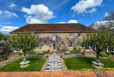 2043 -  filming photoshoot location-098