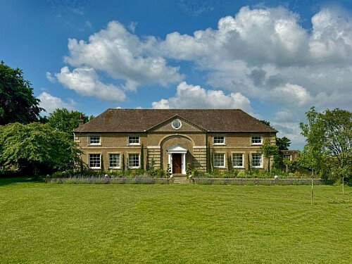 2043 -  filming photoshoot location-099