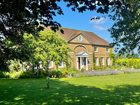 2043 -  filming photoshoot location-100