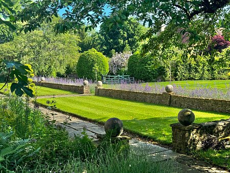 2043 -  filming photoshoot location-102