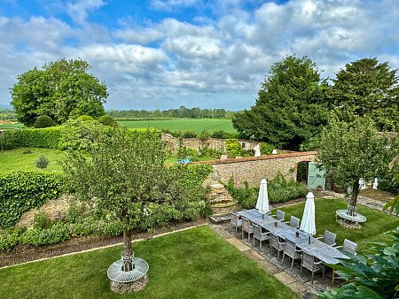 2043 -  filming photoshoot location-107