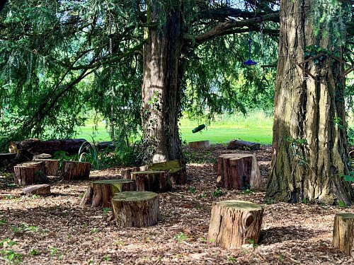 2043 -  filming photoshoot location-108