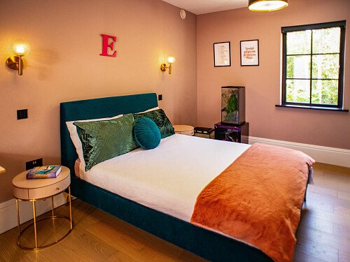 1507 -  filming photoshoot location-30