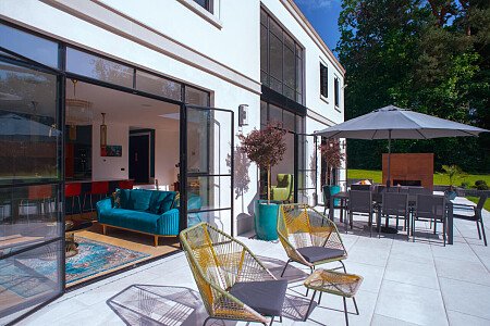 1507 -  filming photoshoot location-45