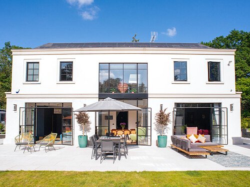 1507 -  filming photoshoot location-51