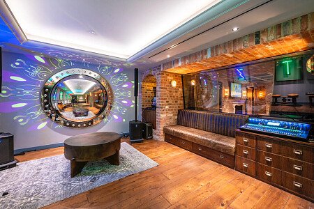 2020 -  filming photoshoot location-7