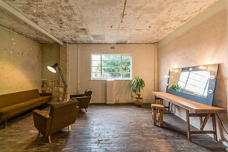 0503 - filming photoshoot location-06