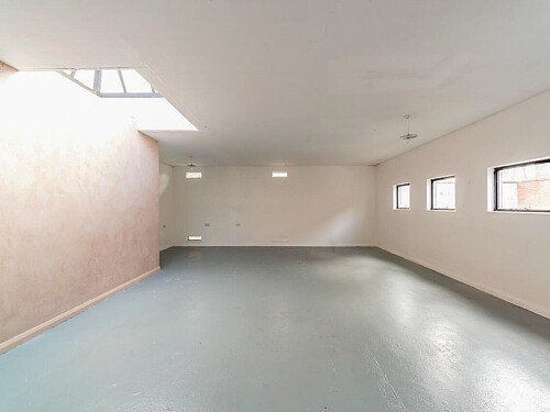 0503 - filming photoshoot location-19