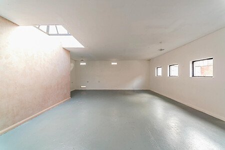 0503 - filming photoshoot location-19