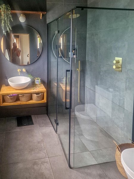 0818 -  filming photoshoot location-19