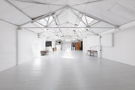 White warehouse studio - Filming Locations Locations Direct -2