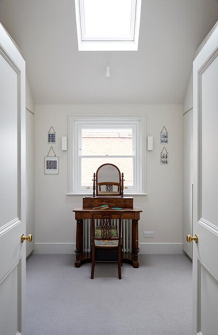 Blue Island - Filming Locations Locations Direct -46