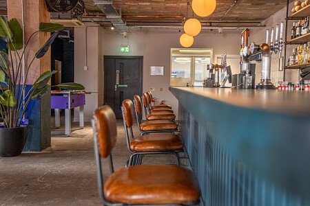 Barking Venue - Filming Locations Locations Direct -06