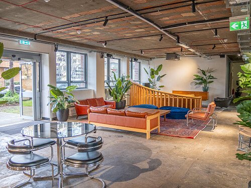 Barking Venue - Filming Locations Locations Direct -05