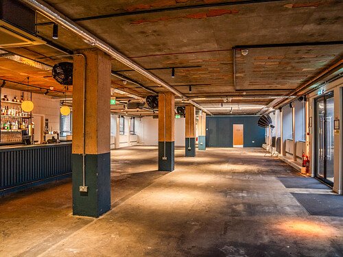 Barking Venue - Filming Locations Locations Direct -08