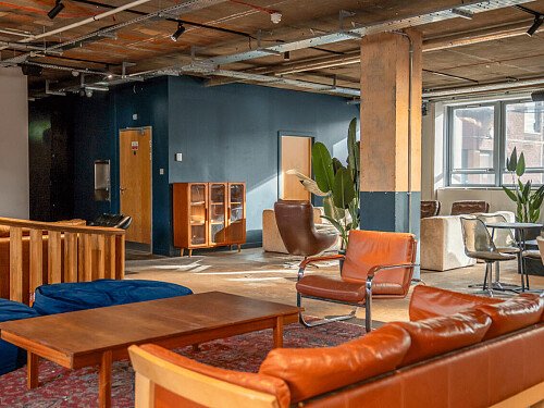 Barking Venue - Filming Locations Locations Direct -14